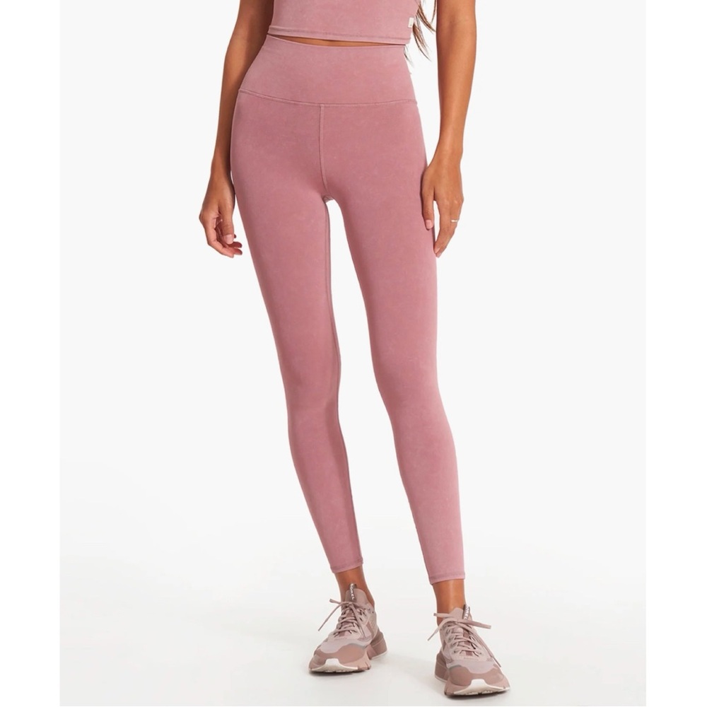Vuori Washed Studio Legging in Washed Marsala NWT